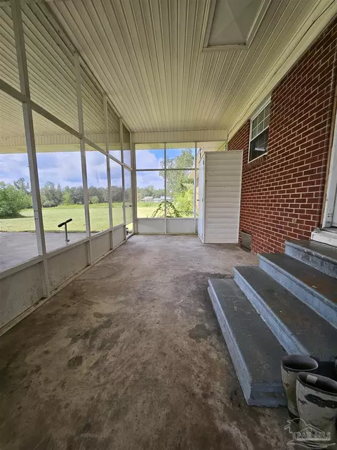5601 Pine Forest Rd, Mcdavid, FL 32568 photo 22