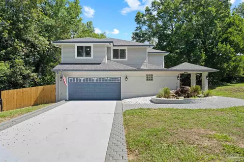 4687 Scenic Ct, Pensacola, FL 32504