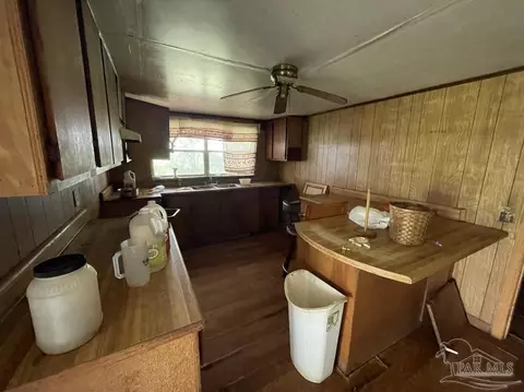Kitchen - 11974 Hwy 89, Jay, FL 32565 photo 1 of 1