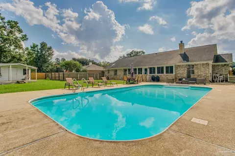 Exterior - 5308 Stiles Ln, Pace, FL 32571 photo 4 of 18