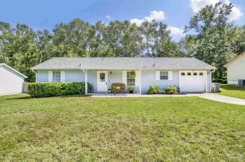 529 Greenberry Dr, Cantonment, FL 32533