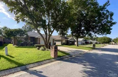 2449 Portobella Pl, Cantonment, FL 32533