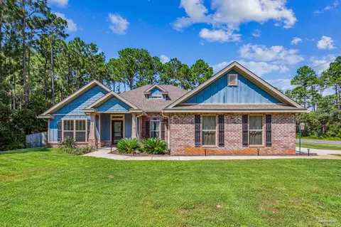 6876 Desoto St, Navarre, FL 32566