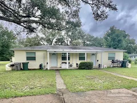 104 Ellis Dr #2, Pensacola, FL 32507