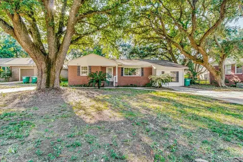 444 York St, Gulf Breeze, FL 32561