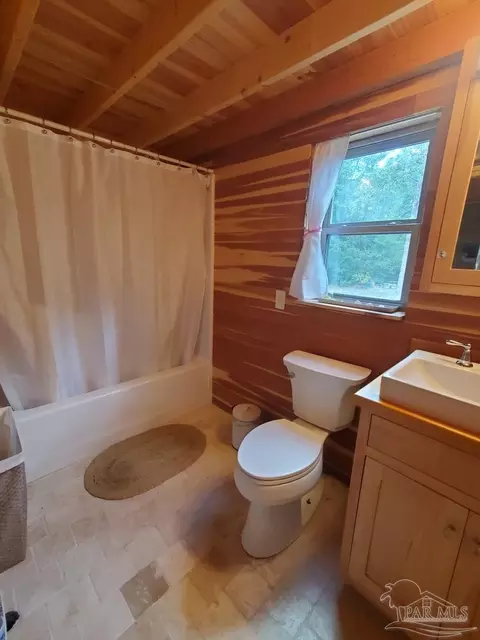 Bath - Undisclosed, Holt, FL 32564 photo 1 of 1