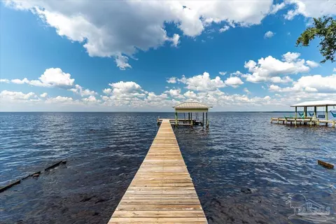 6446 E Bay Blvd, Gulf Breeze, FL 32563