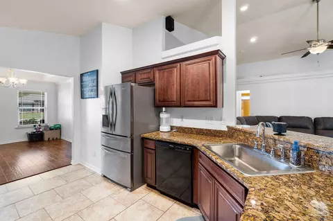 5659 Tucker Cir, Pace, FL 32571 photo 6
