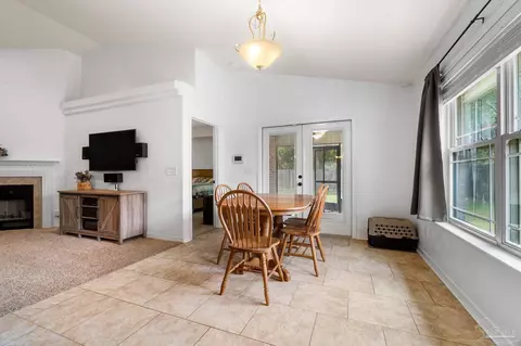 5659 Tucker Cir, Pace, FL 32571 photo 10