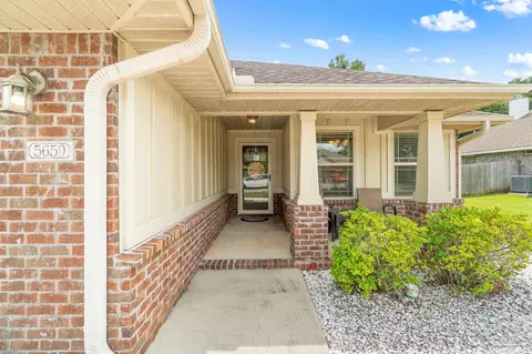5659 Tucker Cir, Pace, FL 32571 photo 2