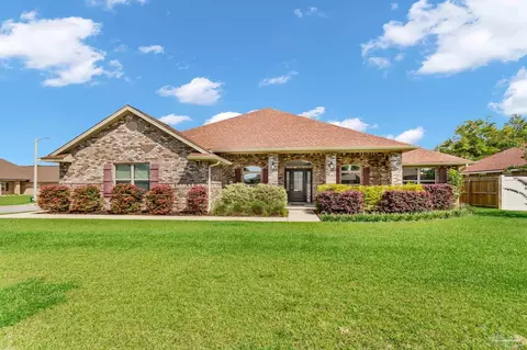 5274 Gaineswood Dr, Milton, FL 32583