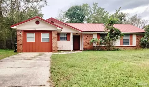 1015 Willow Lake Cir, Pensacola, FL 32506