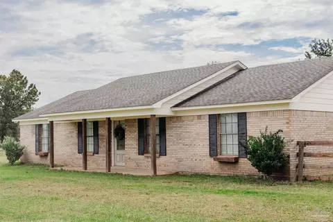 480 Howard Page Ln, Atmore, AL 36502