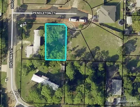 Pendleton Ct, Gulf Breeze, FL 32563 photo 4