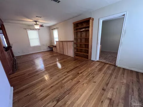 302 Bryant Rd, Pensacola, FL 32507