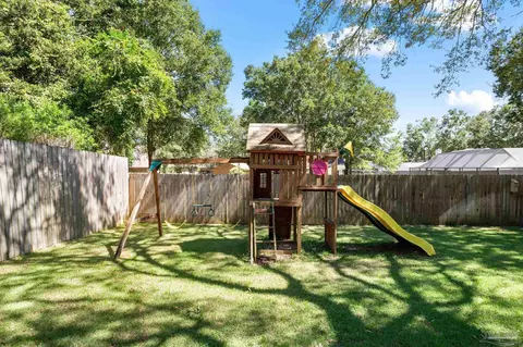 Exterior - 4199 Castle Gate Dr, Pace, FL 32571 photo 9 of 9