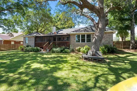 Exterior - 4199 Castle Gate Dr, Pace, FL 32571 photo 8 of 9