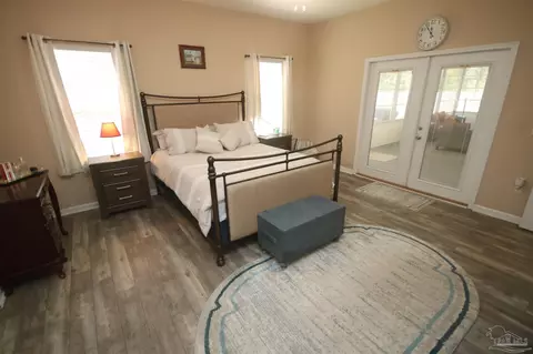 Bedroom - 5895 Quintette Rd, Pace, FL 32571 photo 2 of 12