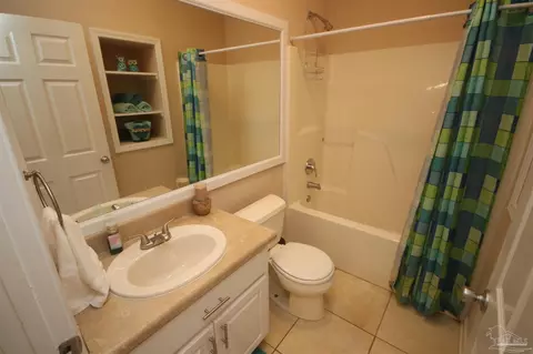 Bath - 5895 Quintette Rd, Pace, FL 32571 photo 6 of 9
