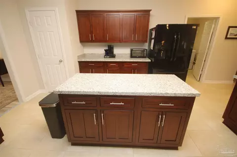 Kitchen - 5895 Quintette Rd, Pace, FL 32571 photo 3 of 7
