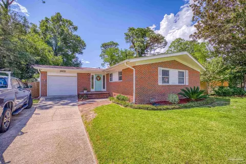 3855 Summer Dr, Pensacola, FL 32504