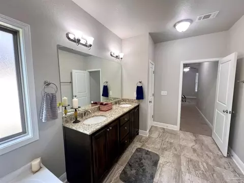5318 Parkside Dr, Pace, FL 32571 photo 13