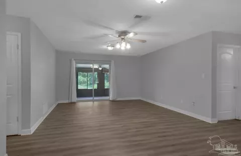 1588 Bal Alex Ave, Gulf Breeze, FL 32563