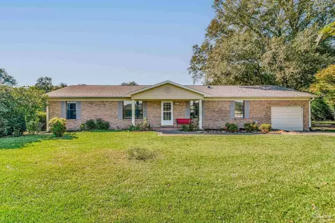 6201 Meadows Rd, Walnut Hill, FL 32568