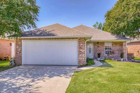 4065 Longwood Cir, Gulf Breeze, FL 32563