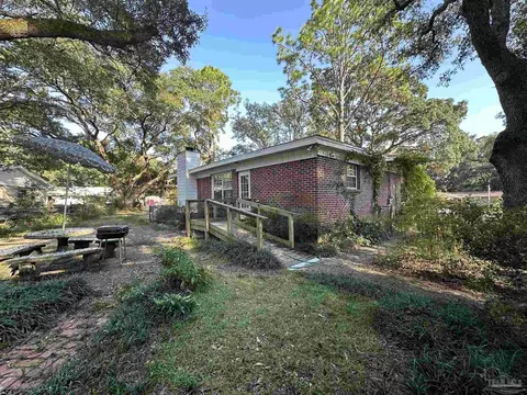 6522 Cedar St, Milton, FL 32570 photo 3