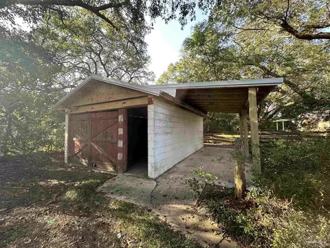 6522 Cedar St, Milton, FL 32570 photo 4