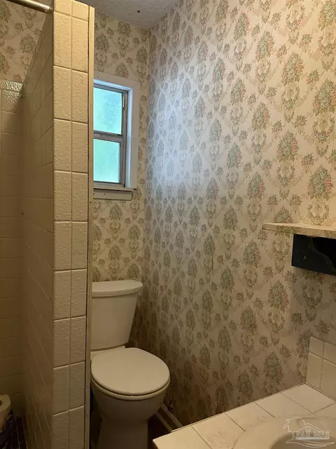 6522 Cedar St, Milton, FL 32570 photo 6
