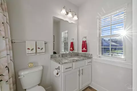 Bath - 6131 Cherry Hill Cir, Pace, FL 32571 photo 3 of 4