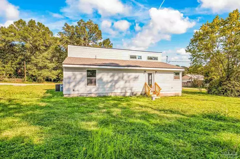Exterior - 4377 Forest Ct, Pace, FL 32571 photo 6 of 8