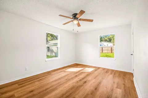 Bedroom - 4377 Forest Ct, Pace, FL 32571 photo 3 of 5