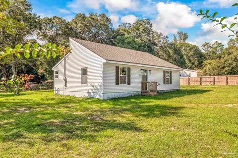 Exterior - 4377 Forest Ct, Pace, FL 32571 photo 8 of 8