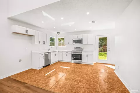 Kitchen - 4377 Forest Ct, Pace, FL 32571 photo 2 of 3