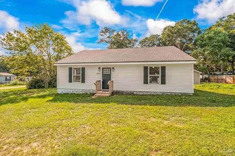 Exterior - 4377 Forest Ct, Pace, FL 32571 photo 2 of 8