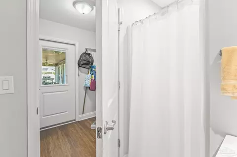 Entry Way - 2530 Ten Mile Rd, Pace, FL 32571 photo 7 of 7