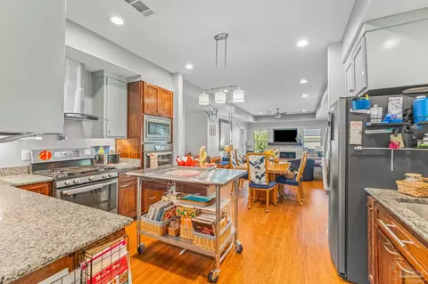 Kitchen - 2530 Ten Mile Rd, Pace, FL 32571 photo 1 of 6