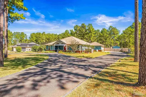 2530 Ten Mile Rd, Pace, FL 32571