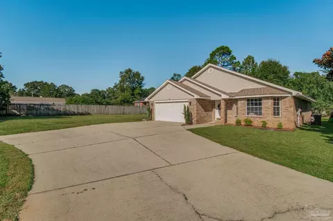 1219 Plata Canada Dr, Cantonment, FL 32533