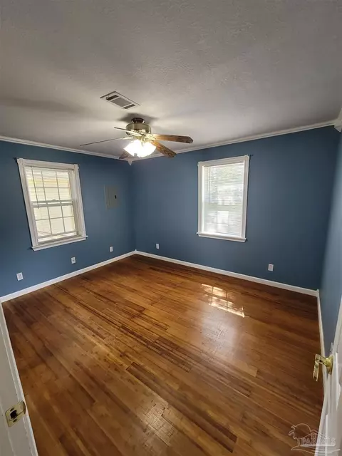 Bedroom - 6652 Cedar St, Milton, FL 32570 photo 1 of 2