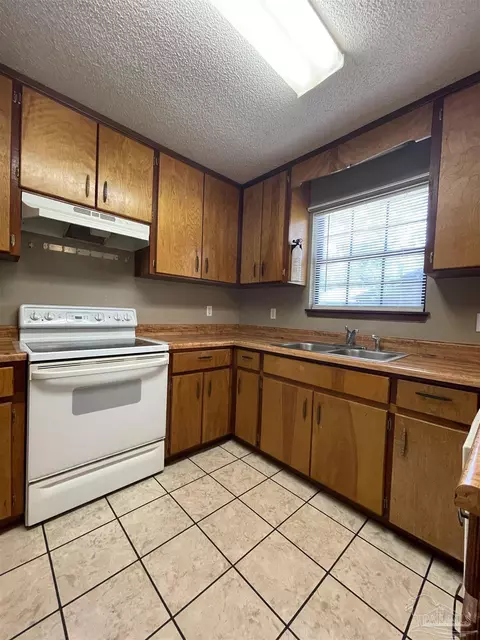 4358 Millie Ln, Pace, FL 32571 photo 9