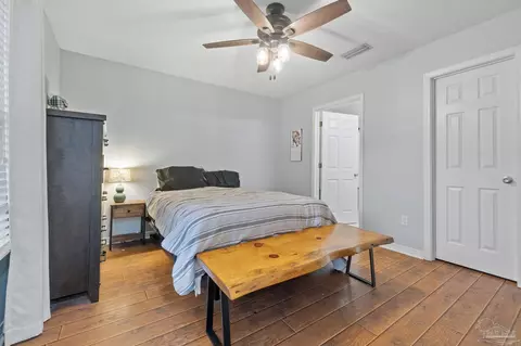 Bedroom - 5889 Timberline Dr, Milton, FL 32570 photo 1 of 3