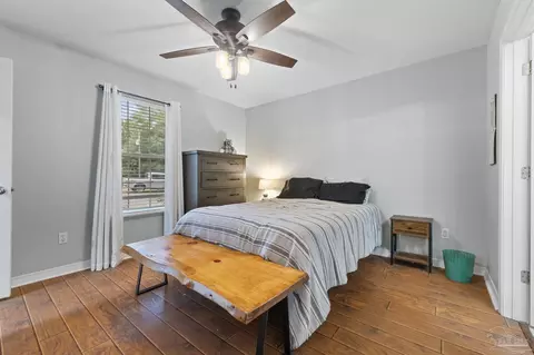 Bedroom - 5889 Timberline Dr, Milton, FL 32570 photo 2 of 3