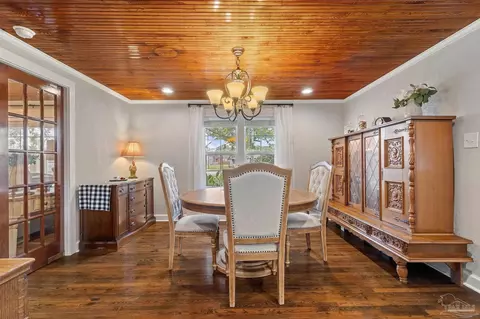 Dining - 3757 Escambia Ave, Jay, FL 32565 photo 1 of 2