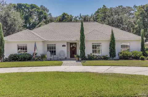 219 Pinetree Dr, Gulf Breeze, FL 32561