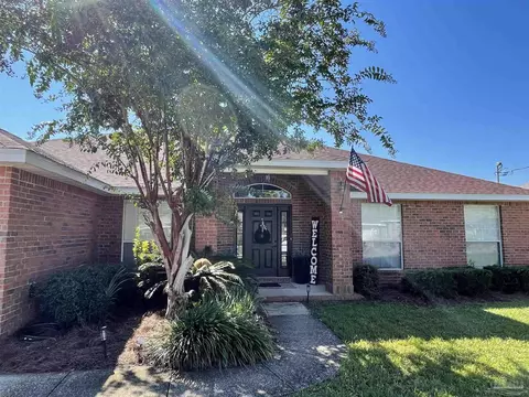 8223 Cosica Blvd, Navarre, FL 32566