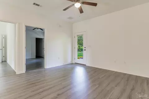 4508 Limit St, Milton, FL 32583 photo 2